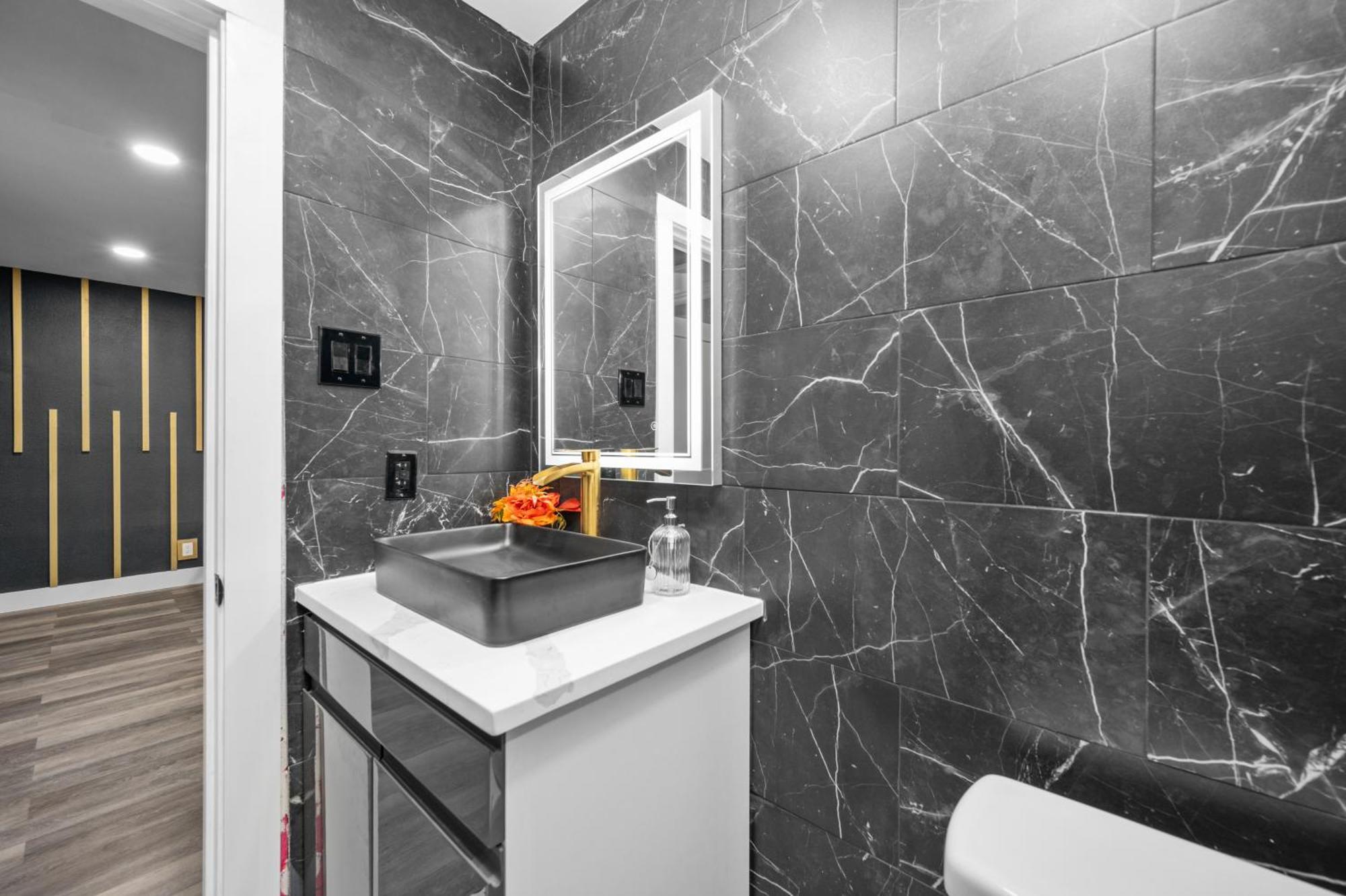 Modern 2Br City Center Getaway With Free Park Houston Luaran gambar