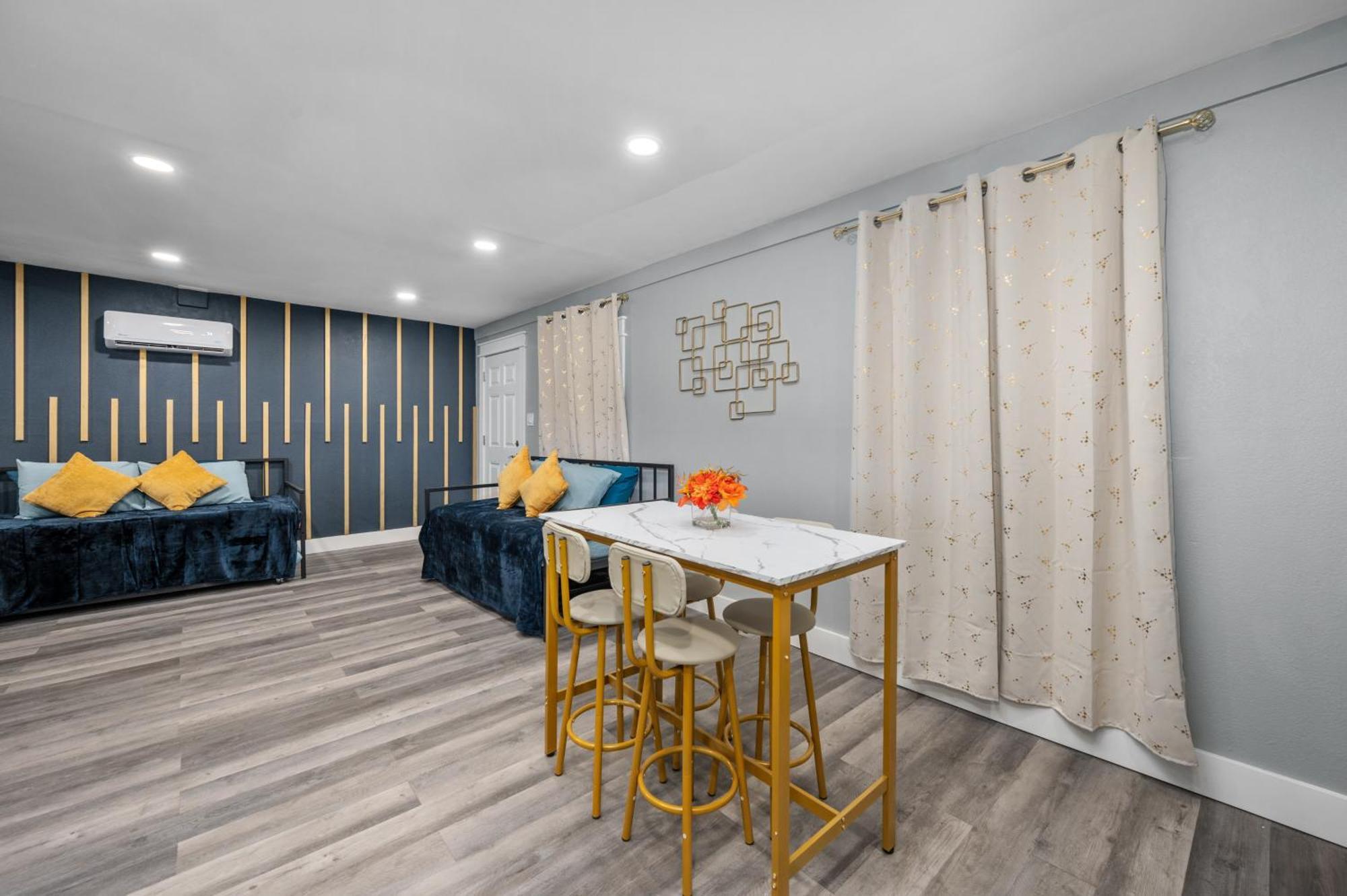 Modern 2Br City Center Getaway With Free Park Houston Luaran gambar