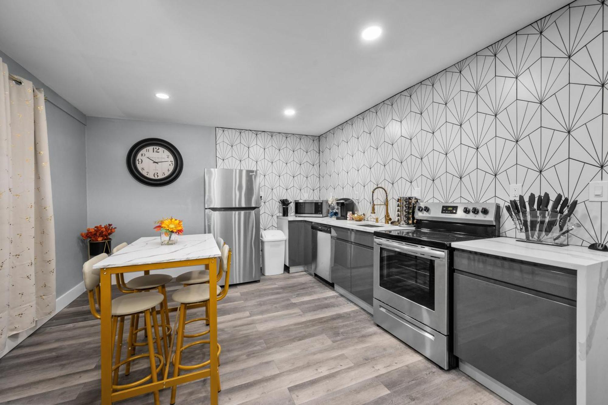 Modern 2Br City Center Getaway With Free Park Houston Luaran gambar